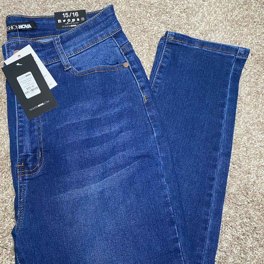 Fashion Nova JEANS